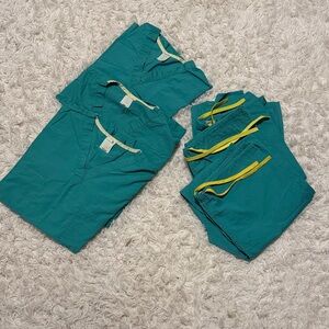 Green scrubs bundle